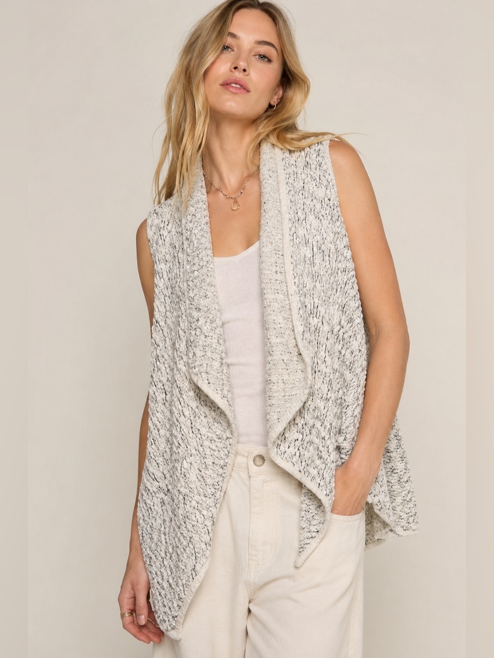 Altar’d State Open Front Popcorn Knit Vest | Size S